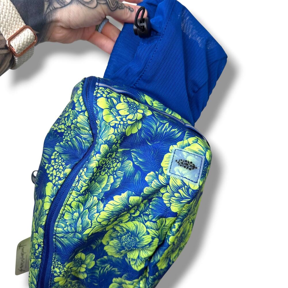 NEW Free People Movement FP Blue Woodblock Floral Happy Packer Cargo Sling Bag - Picture 8 of 13
